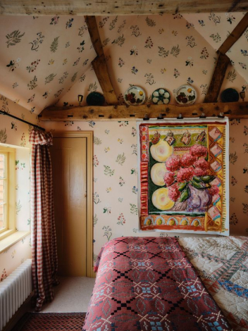 https://www.houseandgarden.co.uk/gallery/rachel-bottomley-surrey-cottage