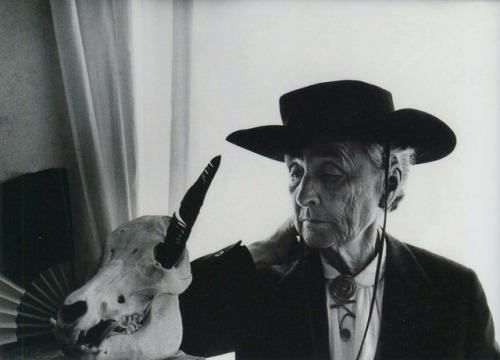 ladybegood:Georgia O’Keefe photographed by Cecil Beaton, 1966